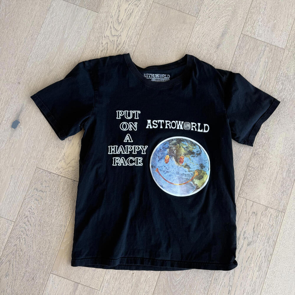 Astroworld 'Put On A Happy Face' Travis Scott Graphic T-Shirt Large
